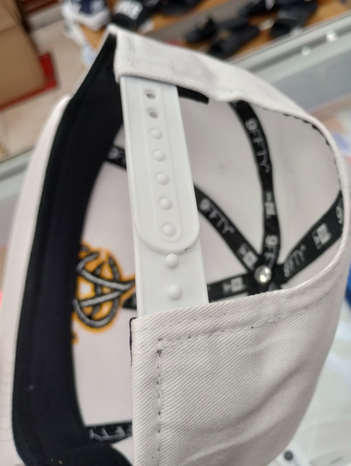 Aguilas Cibaeñas New Era SnapBack Black Logo white Hat