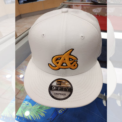 Aguilas Cibaeñas New Era SnapBack GOLD Logo white Hat