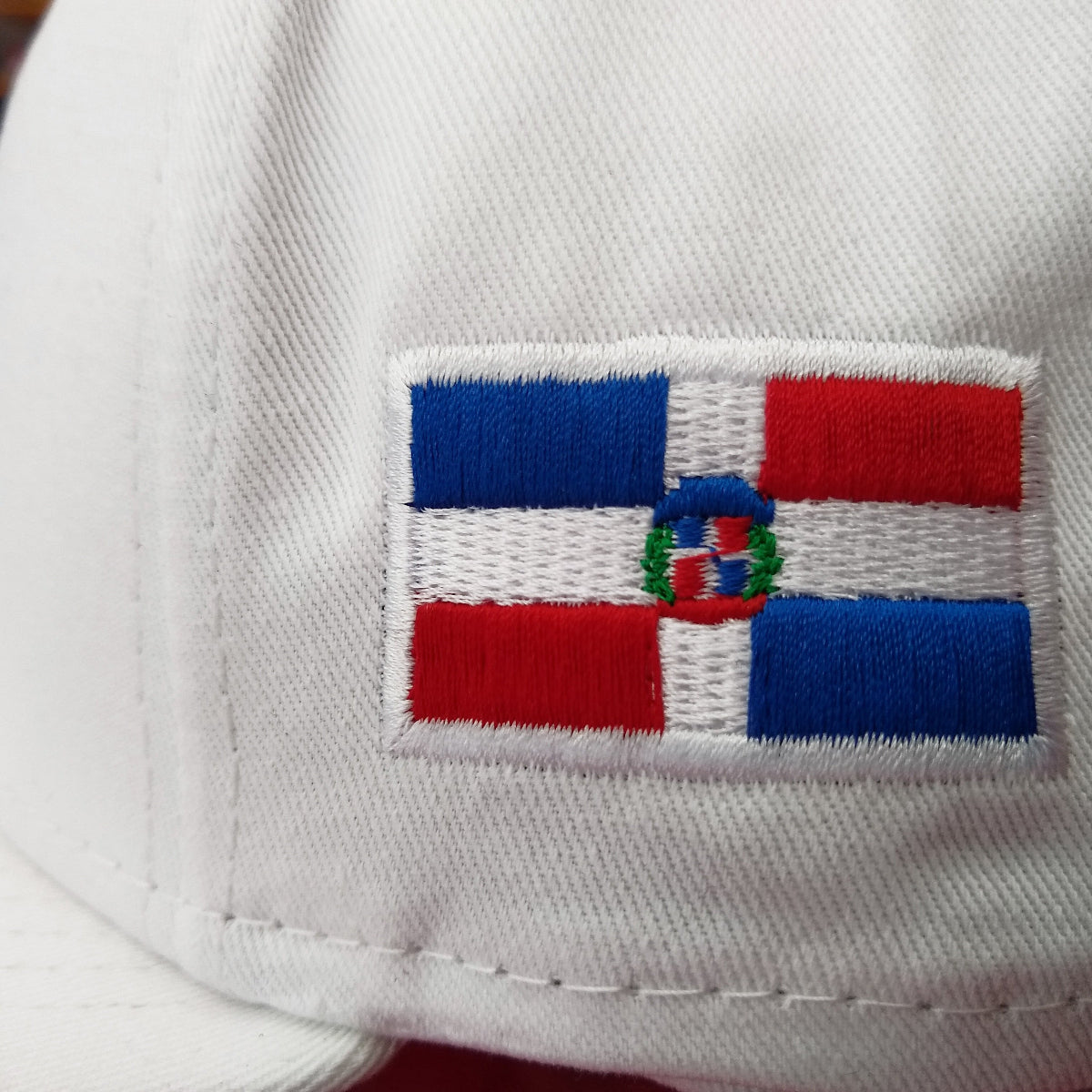 Escudo Republica Dominicana - Dominican Snapback White - Full Color Hat